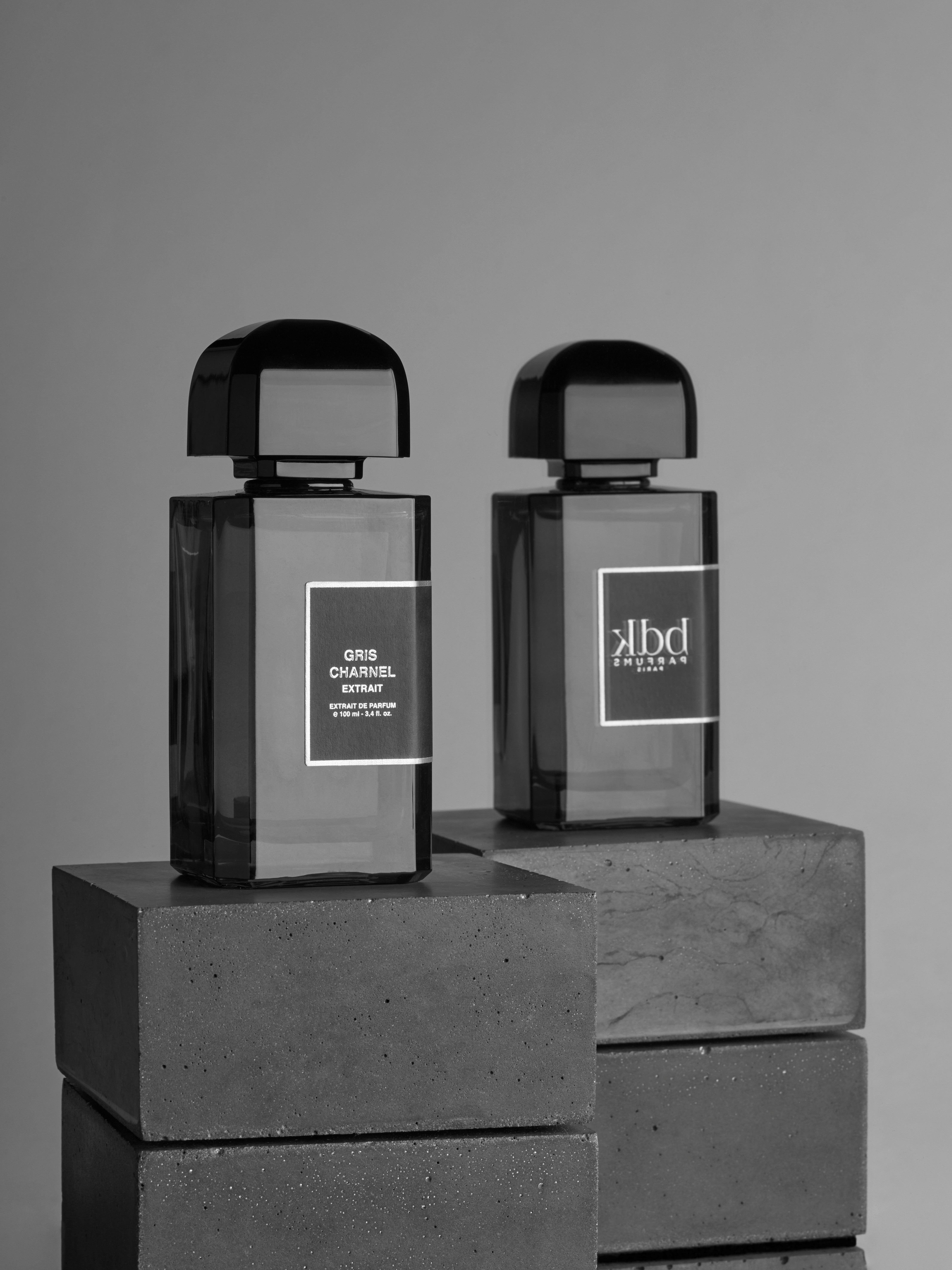 Gris Charnel Extrait