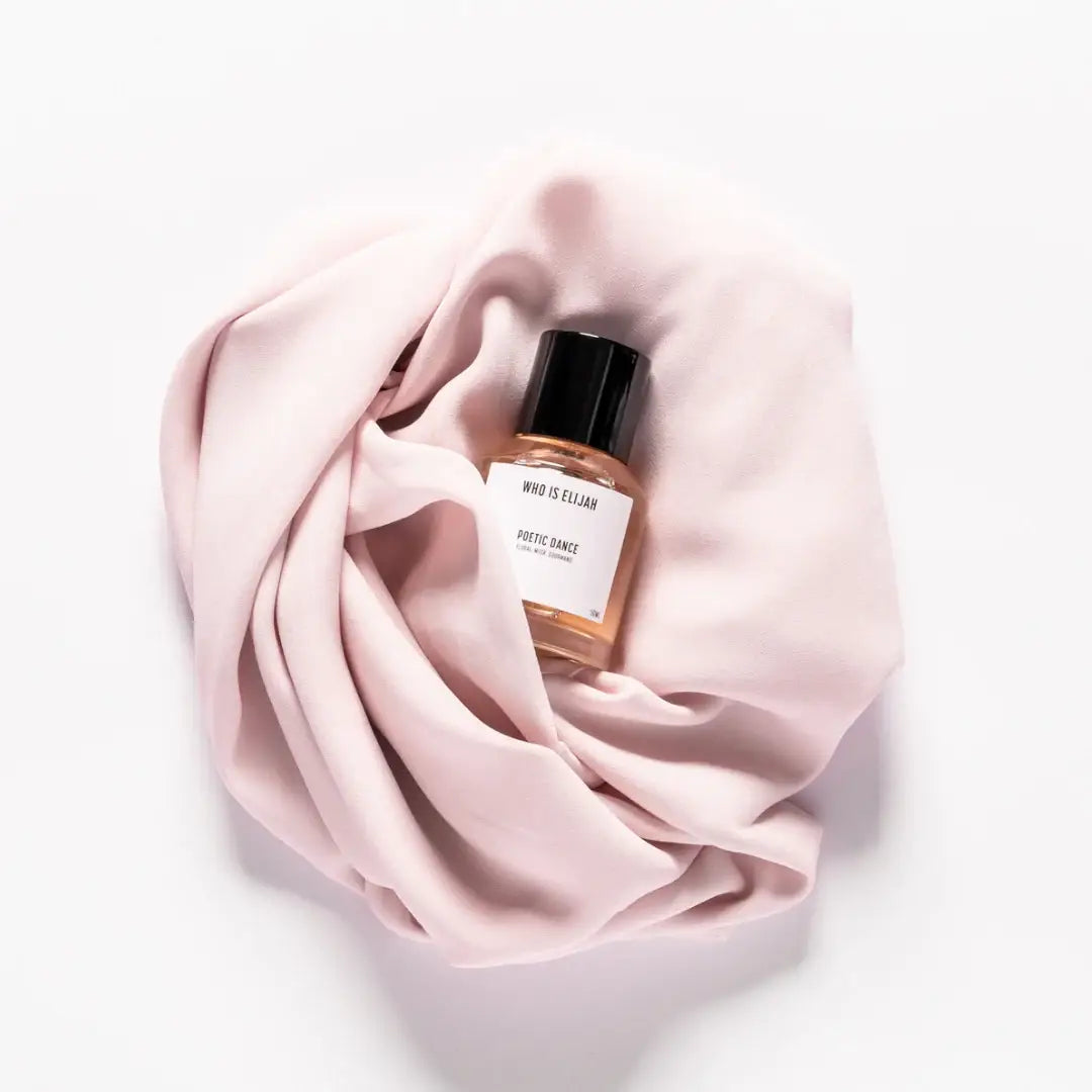 POETIC DANCE eau de parfum : 50ml